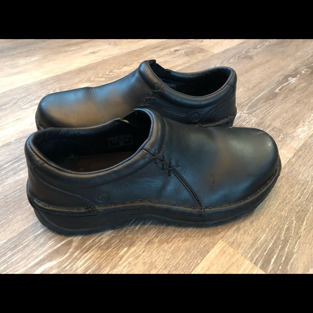 Red wing steel toe shoes. Women’s size 8.